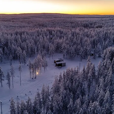 Aurora Igloo Village Yllaes Nox - Hot Tub